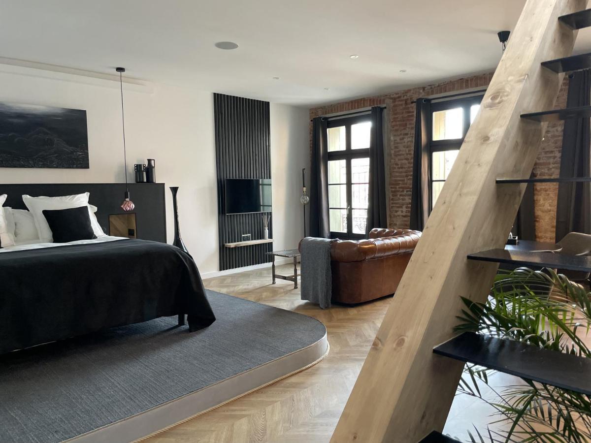 Ennea - Jacuzzi & Luxury Suites (Adults Only) Perpignan Eksteriør billede